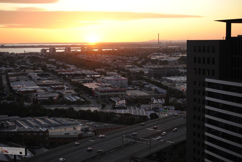Serviced Apartments Melbourne - Platinum Eksteriør billede